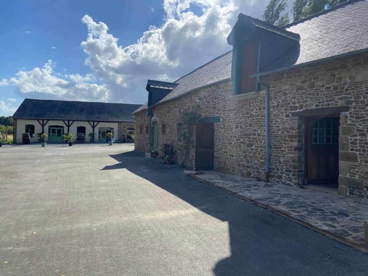 Le Gite De L'Ecurie Forges-la-Foret Extérieur photo
